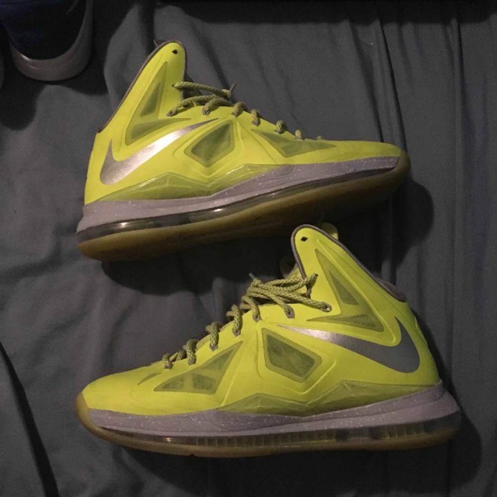 Nike Lebron 10 volt